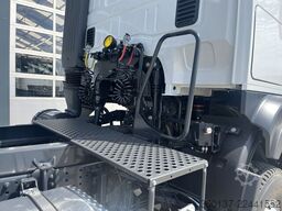 IVECO T-Way 6x6 Tractor Head AT720T47WT | Tractor | M...