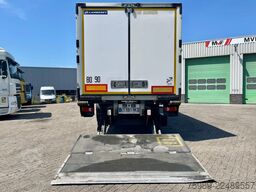 Iveco Stralis 270 CNG!  294094 km!!  9.05 m long body...