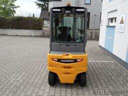 Jungheinrich EFG 320 - Kabine mit Heizung - Freihub
