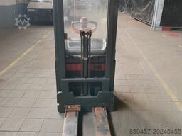 Linde L14 2.9m/ initial/ free lift