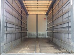 MERCEDES-BENZ 1833 LnR L-Fhs./Pritsche 7,35m/LBW 2to/Vollluftg