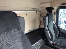 MERCEDES-BENZ 1833 LnR L-Fhs./Pritsche 7,35m/LBW 2to/Vollluftg