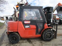 Nissan 4 Ton.-Triplex-FH 4,5m + Seitenschieber