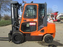 Doosan D35C-5 Triplex-FH 4,9m + Seitenschieber