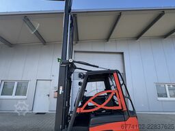 Linde E25 + Ladegerät NEU 80100--EK