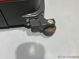 LINDE V  ( 5213 ) Rail Guidance * NEW / Unused !!