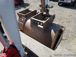 Takeuchi TB 210R - mechan. Schnellwechsler +3 Löffel