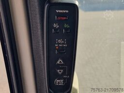 Volvo FH 13.500 Globetrotter XL 4x2 - Low deck - I Sa...