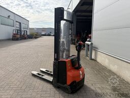 Toyota SWE 120 / Akku 97%