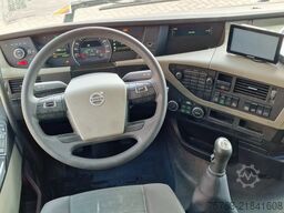 Volvo FH 13.420 6x2 - Box - Loadlift - Manual gearbox...