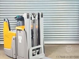 Jungheinrich ERD 220 - Service Neu- Triplex - Batterie 92%