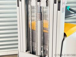 Jungheinrich ERD 220 - Service Neu- Triplex - Batterie 92%