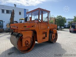 Hamm DV8.21 Tandemwalze Kantenschneider