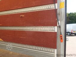 MAN TGL 12.250 Bakwagen + Laadklep DHollandia 2000 kg