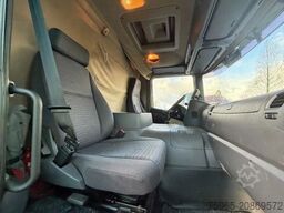 SCANIA P230 EURO 3 AIRCO MANUAL GEARBOX VAN BEURDEN ISO