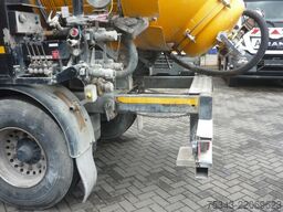 Renders ROC 16.30 Droge stoffen oplegger Met DAF XF
