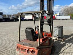 CESAB CBE 15T  CESAB CBE 15T electric / triplex / sid...