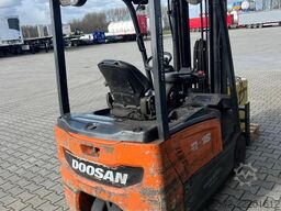 Doosan B18-T7 triplexmast, ss electrisch