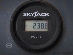 SkyJack SJ4626 ELECTRIC, 10M WORKING HEIGHT, 454KG CAPACIT