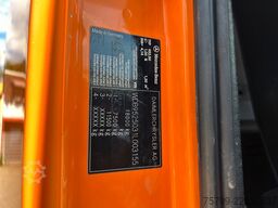 MERCEDES-BENZ 1828 3Skipper + PKG 12001 Kran 4x2