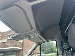 MAN TGE Kastenwagen 4x2