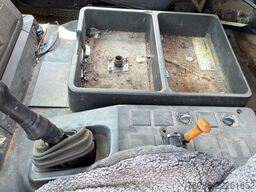 Iveco Eurotrakker 330 E 34 (GRAND PONT / CHASSIS 10MM...