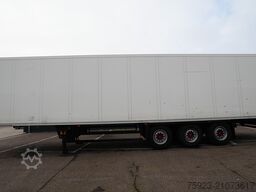 Schmitz Cargobull 3 AXLE FRIGO TRAILER