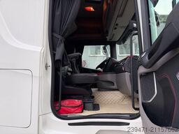 SCANIA R520 V8 2x Tank Retarder ACC Leder