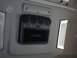 Renault T 530 mega tractor unit