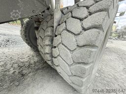 Caterpillar 775D