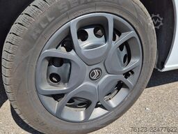 Citroën SpaceTourer Opel Zafira Plus M 9 Sitzer