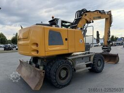 Liebherr A 918