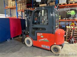 Heli CPD25 electric counterbalanced forklift. 4.7 meter