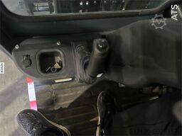 Heli CPD25 electric counterbalanced forklift. 4.7 meter