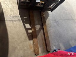 Heli CPD25 electric counterbalanced forklift. 4.7 meter