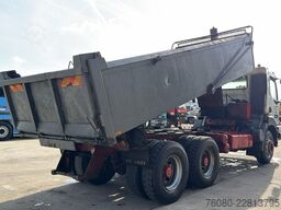 Renault Kerax 300 (POMPE MANUELLE / LAMES / STEEL / MAN...