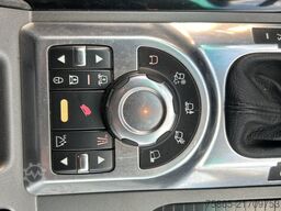 Land Rover Range Rover Vogue TD V8 / Leder / APK TUV 05-26