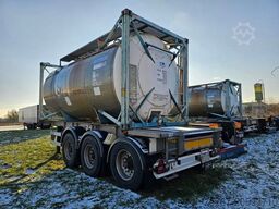 VAN HOOL Tankchassis mit Tankcontainer