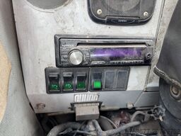 TAKEUCHI TB175 Graafmachine Rups 2008 Yanmar Diesel inclusief 5 bakken + palletvork