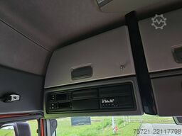 RENAULT T 520