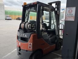 Toyota 02-8FGF18