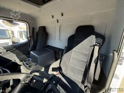 MERCEDES-BENZ ATEGO 818 L Kühlkoffer 5,30 m LBW 1,5 T*THERMO
