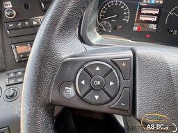 MERCEDES-BENZ Tourismo RHD, 55 Sitze, Euro 6