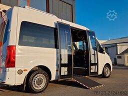 MERCEDES-BENZ Lagerfahrzeug Bürgerbus Niederflur 9 Sitze