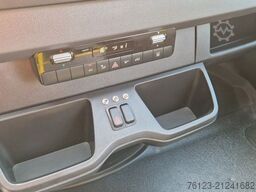 MERCEDES-BENZ Lagerfahrzeug Bürgerbus Niederflur 9 Sitze