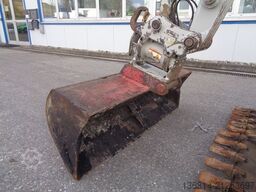 TAKEUCHI TB 250 Powertilt + 4 x Löffel TAK-Lock