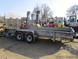 Müller Tandemanhänger mit 8 Ton. NL mit Rampe