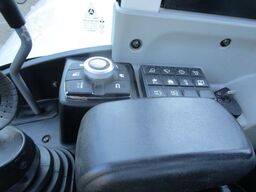 Takeuchi TB 370 - Powertilt + Schnellwechsler-Klima-4 Löffe