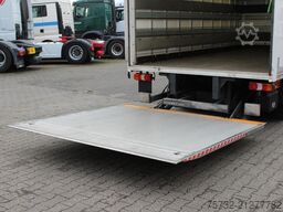 Mercedes-Benz Atego  818 Koffer Schlafkabine Laderbordwand