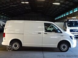 VOLKSWAGEN T6 Kasten 2.0 TDi Kurz Klima Doppelsitz E6